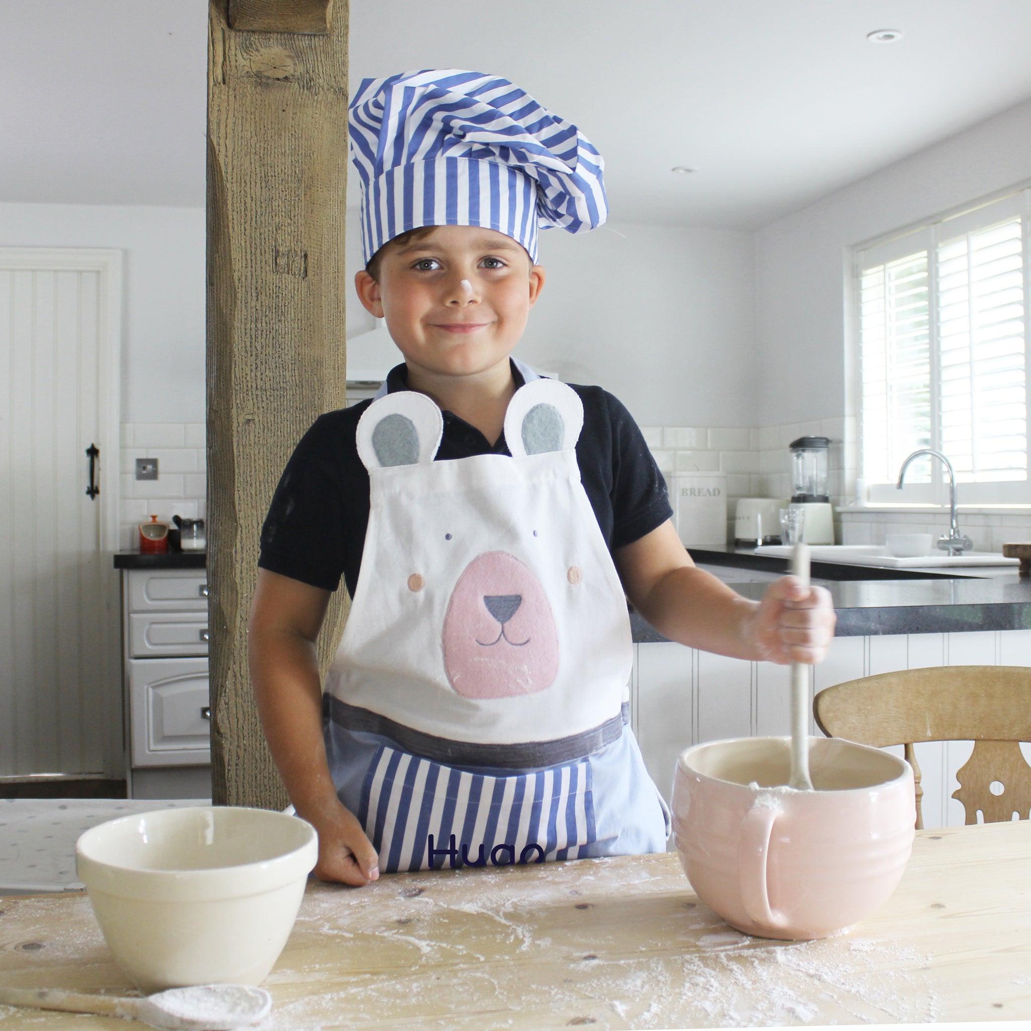 Personalised Child Bear Apron & Hat Set (4878705885264)