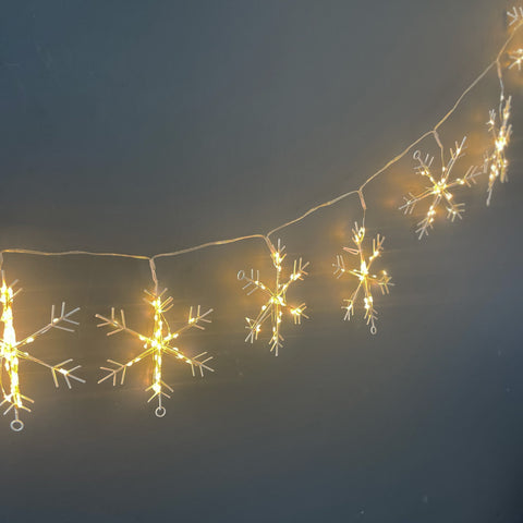 Snowflake Bunting Light