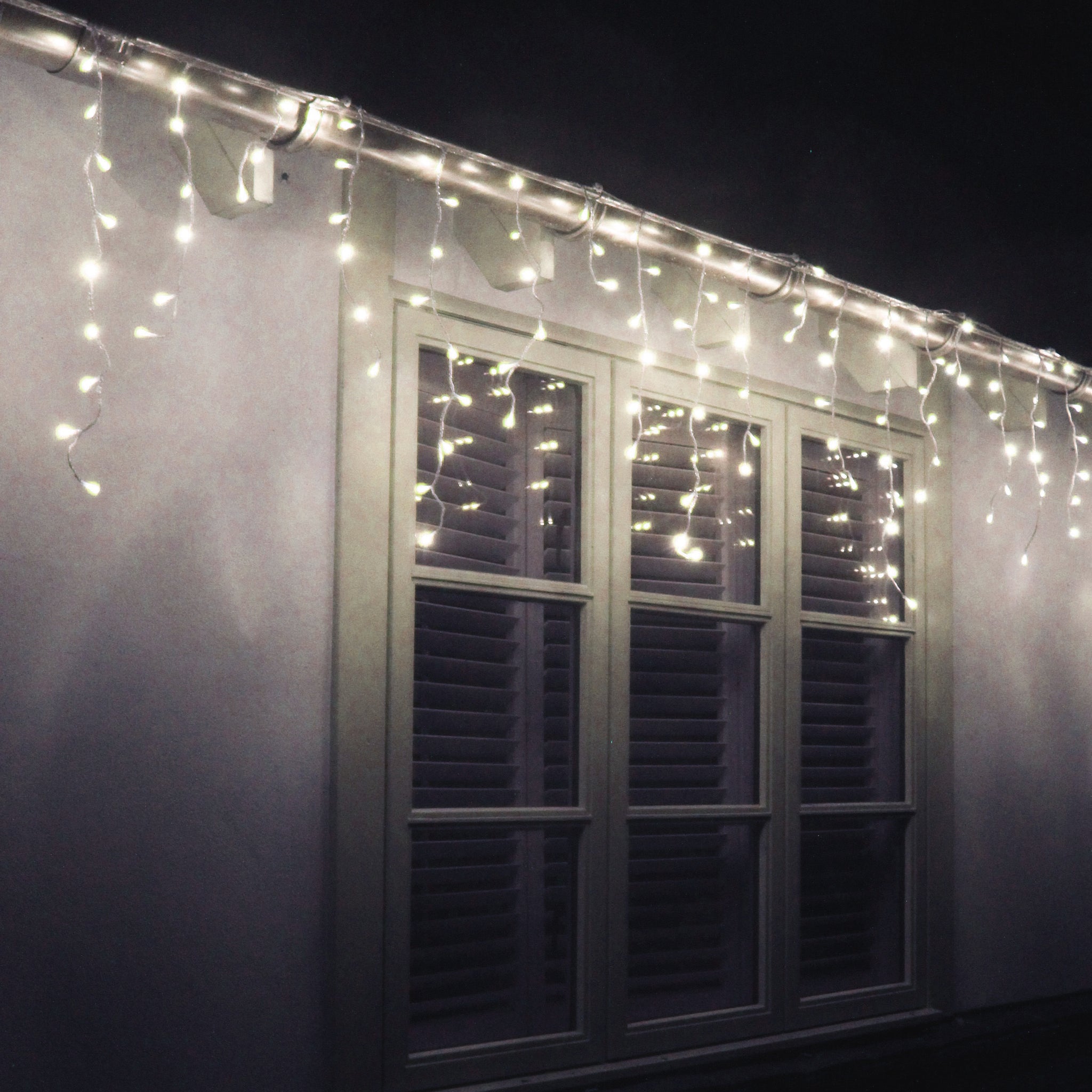 Snowing Icicles Christmas Lights