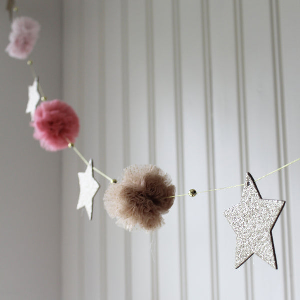 Glitter Mesh Pom Pom Garland (6641227235408)